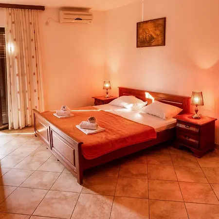 Apartments And Rooms Marija Budva Exterior photo