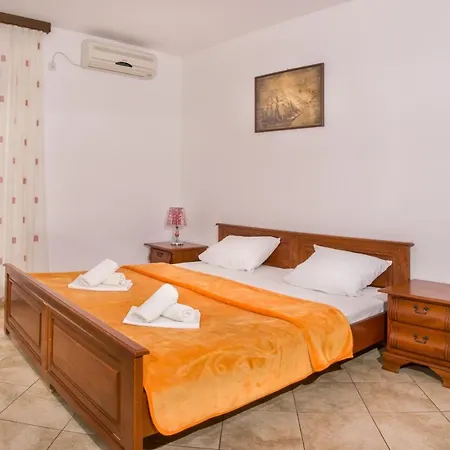 Apartments And Rooms Marija Budva Exterior photo