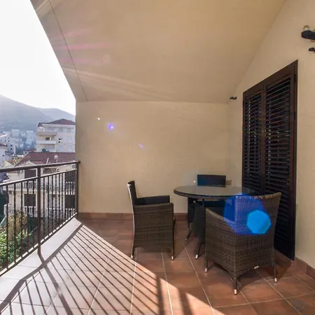 Apartments And Rooms Marija Budva Exterior photo
